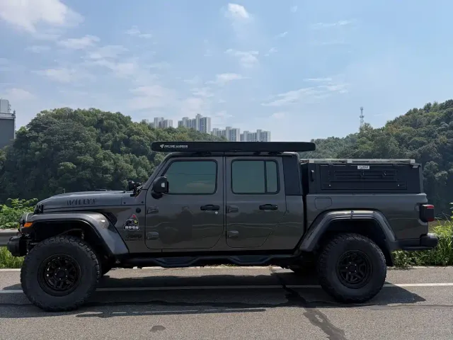 Jeep Gladiator — Фото автомобиля 10