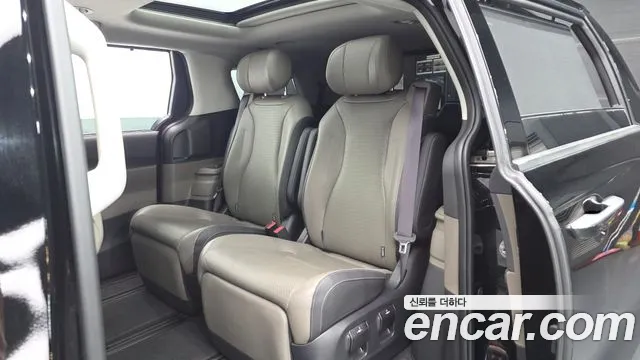 Kia Carnival 4th Gen — Фото автомобиля 18