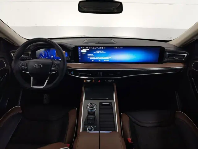 Ford Explorer — Фото автомобиля 5