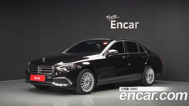 Фотография автомобиля — Mercedes-Benz E-Class W213