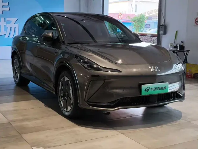 IM Motors LS7 — Фото автомобиля 2