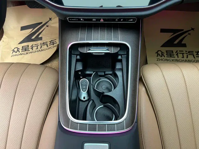 Mercedes-Benz Mercedes-Benz E-Class 2025 E 300 L Luxury — Фото автомобиля 21