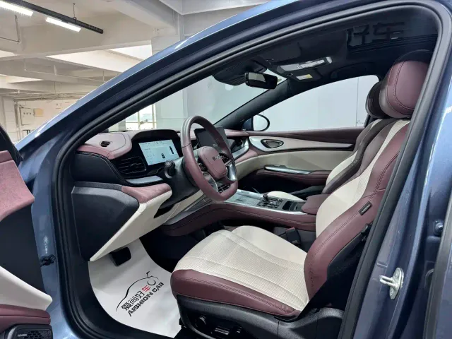 BYD Seal 07 DM-i — Фото автомобиля 8
