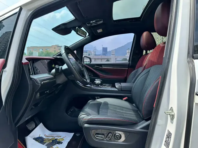GAC Trumpchi M8 — Фото автомобиля 4