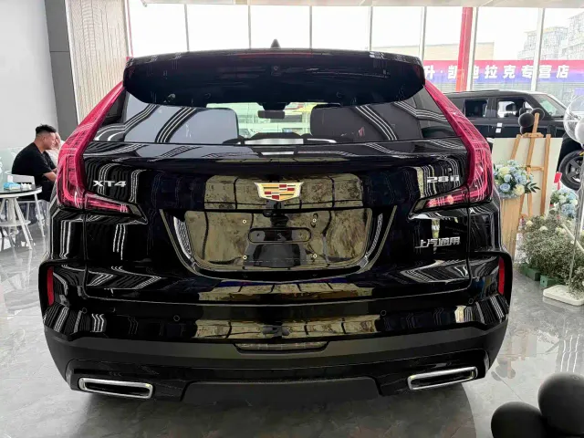 Cadillac XT4 — Фото автомобиля 14