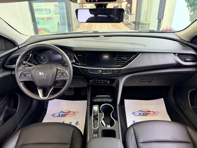 Buick Regal — Фото автомобиля 5