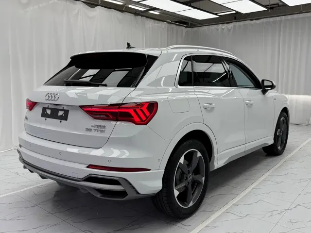 Audi Q3 — Фото автомобиля 6