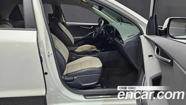 Kia Niro The All New Niro Signature — Фото автомобиля 26