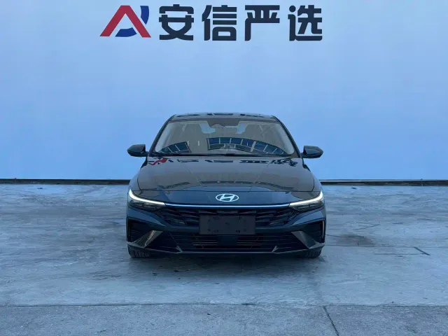 Hyundai Elantra — Фото автомобиля 2