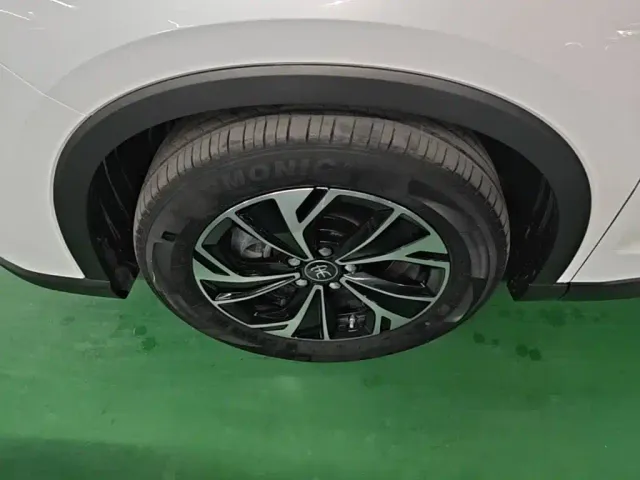 BYD Song Pro — Фото автомобиля 22