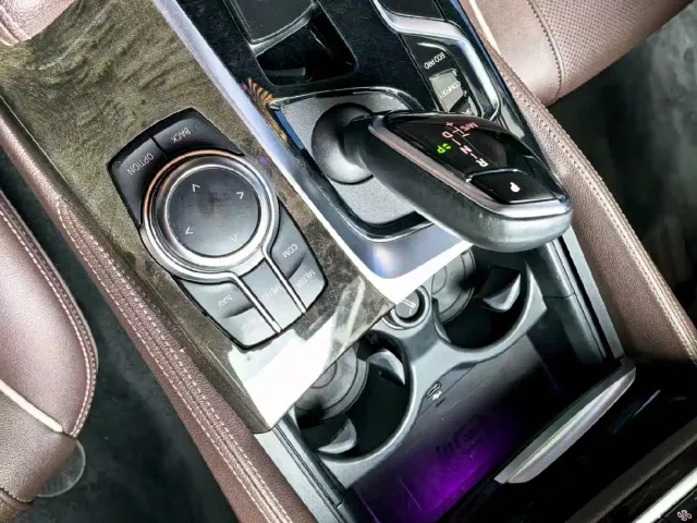 BMW 5 Series — Фото автомобиля 5