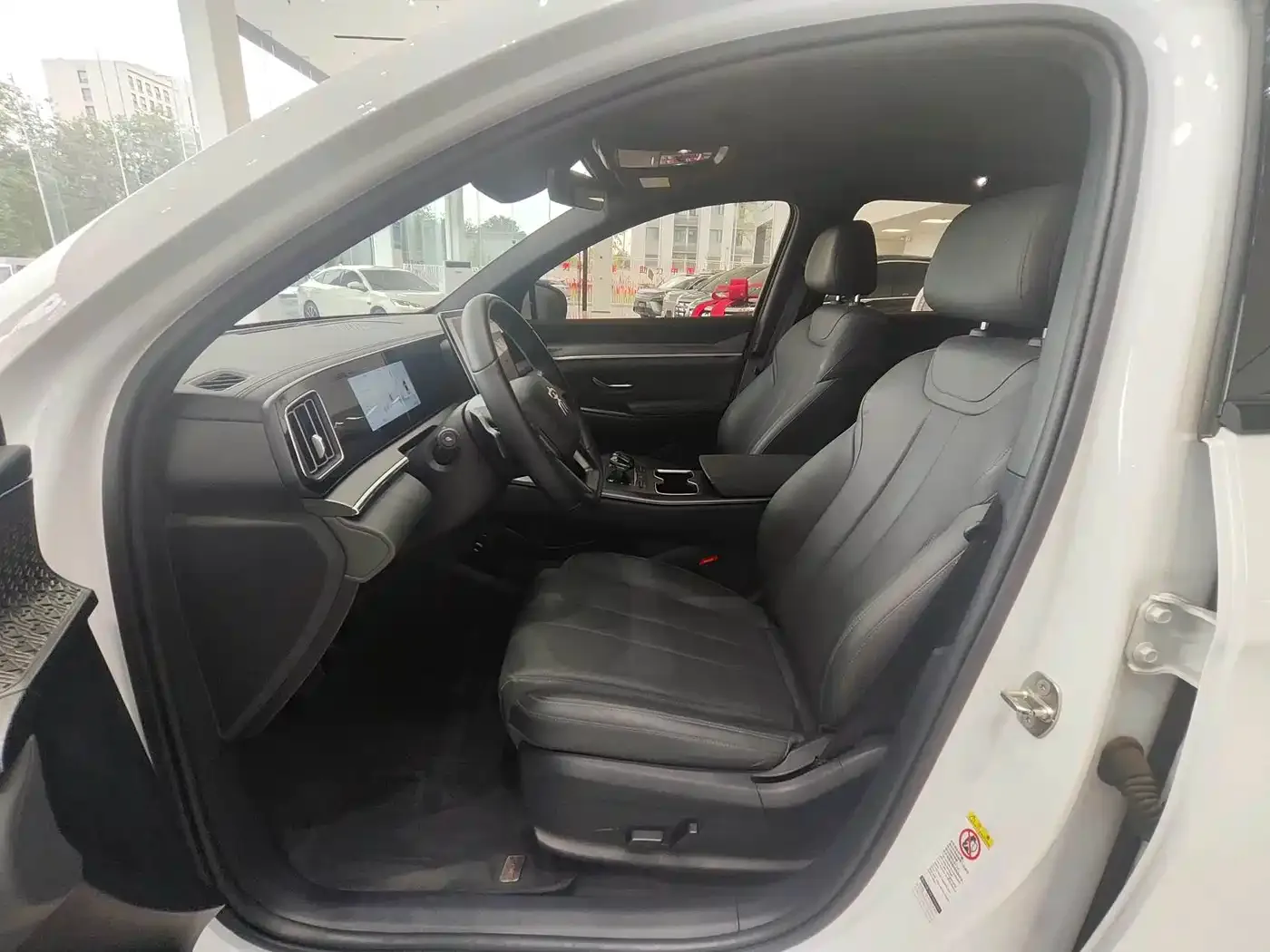 BYD Song Pro New Energy 2025 2nd Generation Smart Driving Edition DM-i 115KM Excellence Type — Фото автомобиля 9