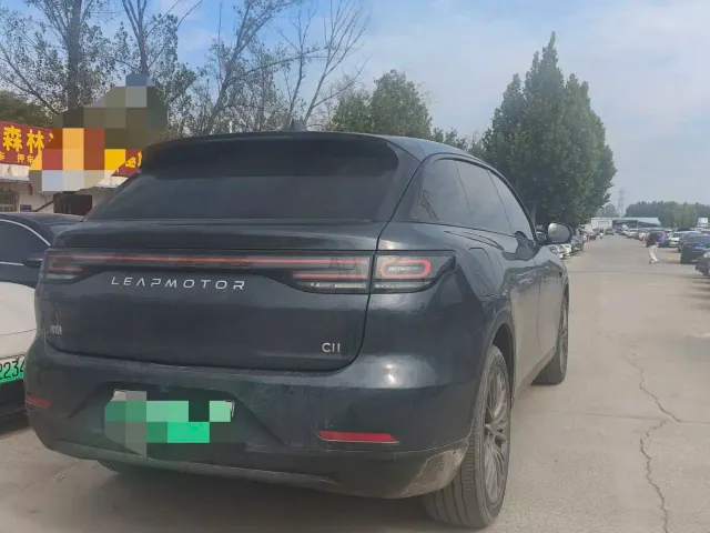 Leapmotor C11 — Фото автомобиля 7