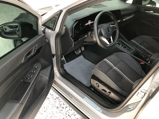 Volkswagen Golf 2023 Facelift 280TSI DSG R-Line Lite — Фото автомобиля 5