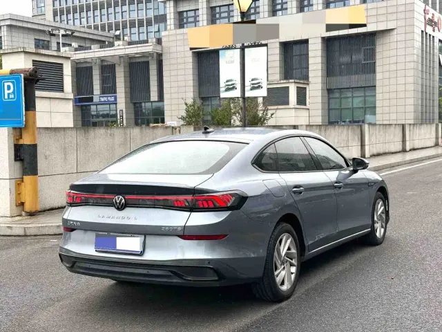 Volkswagen Lamando — Фото автомобиля 10