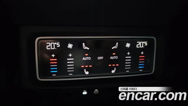 Audi e-tron — Фото автомобиля 29