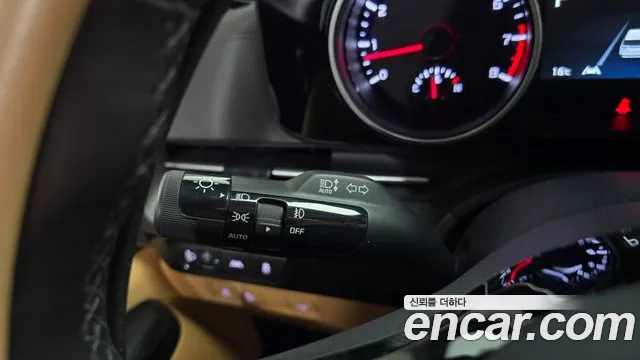 Kia Carnival — Фото автомобиля 28