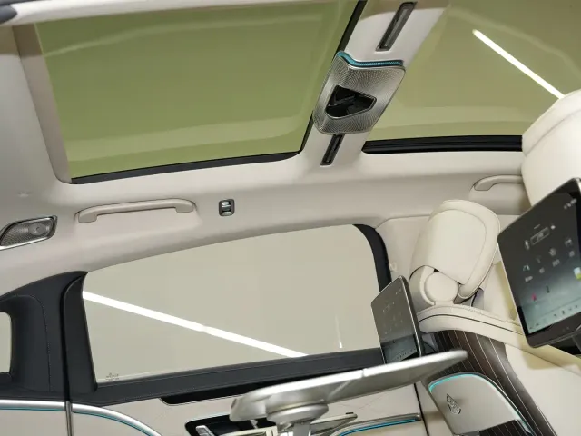 Mercedes-Benz Maybach S-Class — Фото автомобиля 25