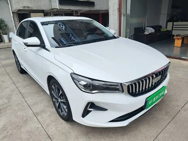 Geely Emgrand — Фото автомобиля 3