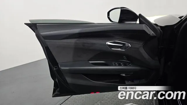 Audi e-tron GT — Фото автомобиля 17