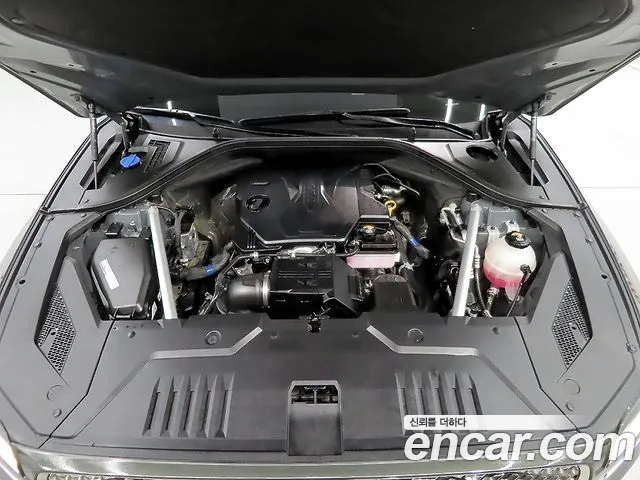 Genesis GV70 — Фото автомобиля 19