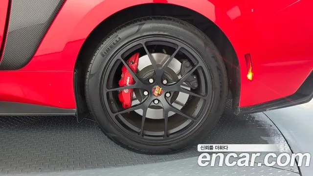 Ford Mustang — Фото автомобиля 6