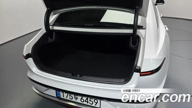 Hyundai Grandeur — Фото автомобиля 30