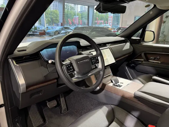 Land Rover Range Rover — Фото автомобиля 8