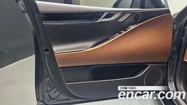 Genesis G80 Бензин 2.5 турбо AWD — Фото автомобиля 21