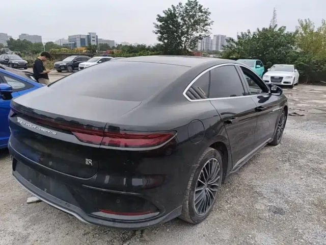 BYD Han — Фото автомобиля 6