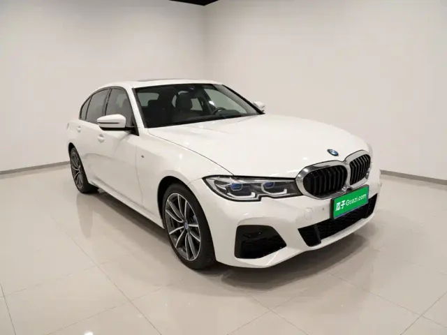 BMW 3 Series — Фото автомобиля 3