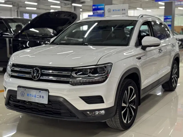 Фотография автомобиля — Volkswagen Tharu