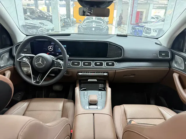 Mercedes-Benz GLE-Class — Фото автомобиля 6