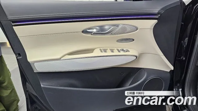 Genesis GV70 — Фото автомобиля 13