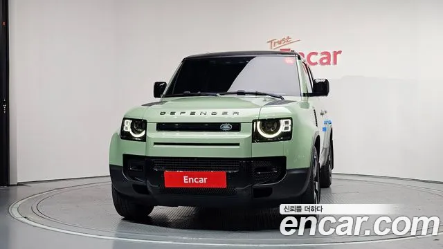 Land Rover Defender — Фото автомобиля 3