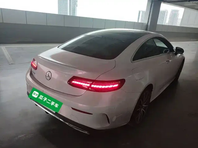 Mercedes-Benz E-Class — Фото автомобиля 7