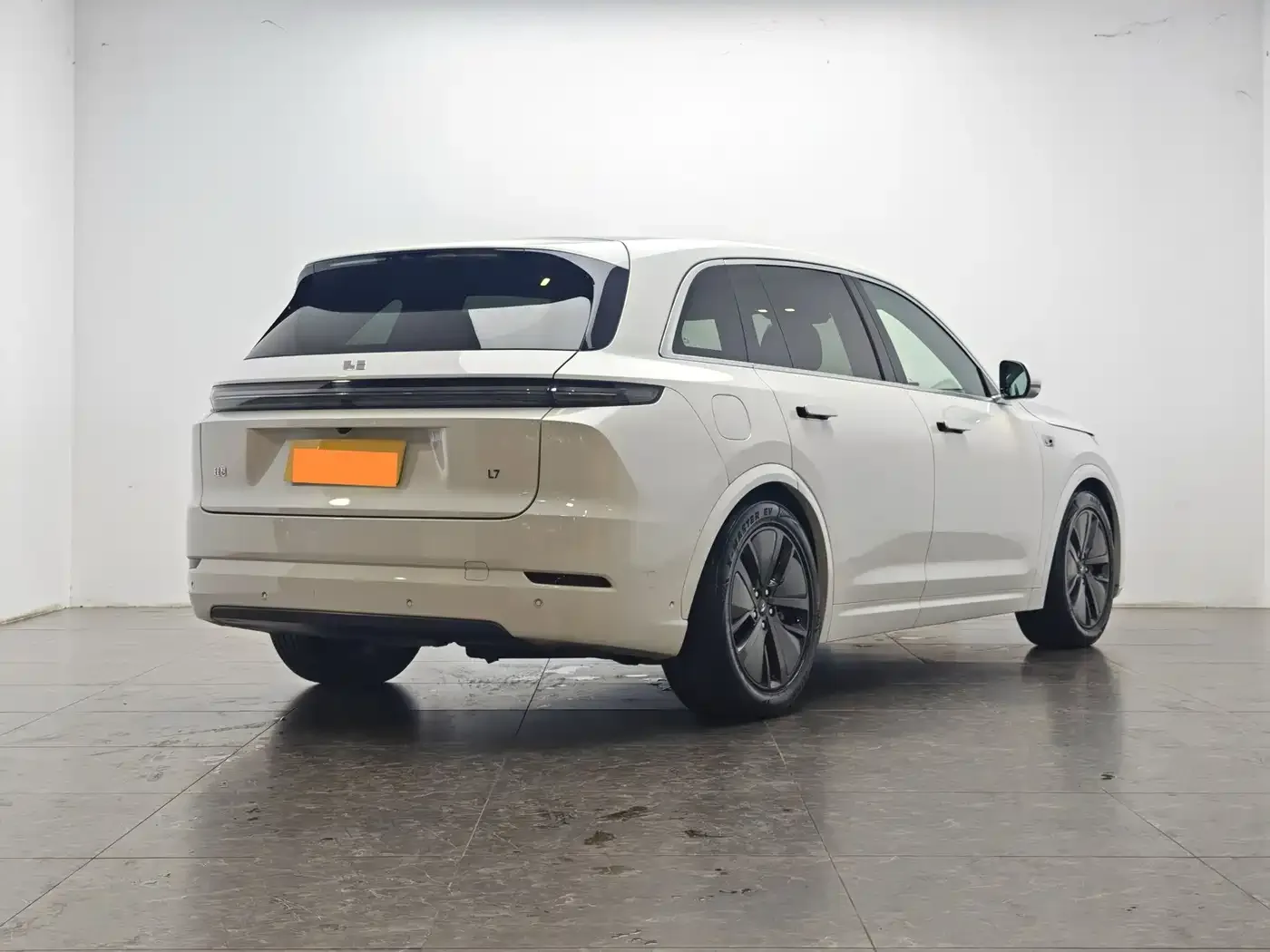 Li Auto Li Auto L7 2024 Pro — Фото автомобиля 3