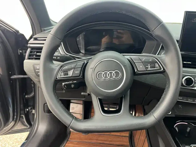 Audi A4L — Фото автомобиля 12