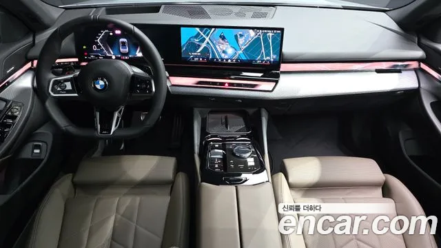 BMW 5 Series G60 — Фото автомобиля 10
