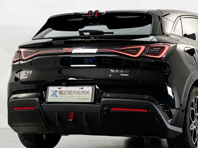 BYD Seal 06 GT — Фото автомобиля 7
