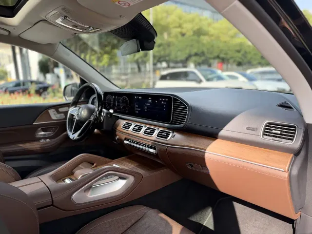 Mercedes-Benz GLS-Class — Фото автомобиля 13