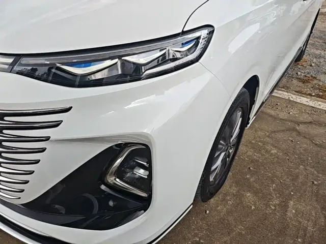 Bestune Besturn M9 — Фото автомобиля 23