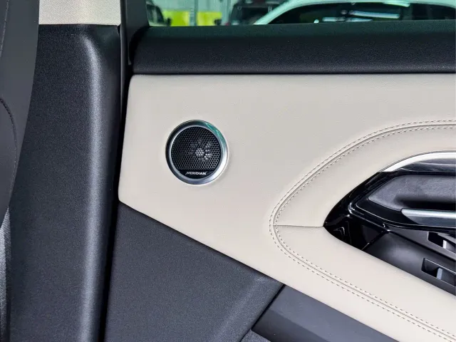 Land Rover Range Rover Evoque — Фото автомобиля 6
