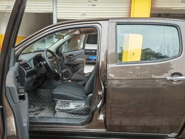 Isuzu Lingtuo — Фото автомобиля 8
