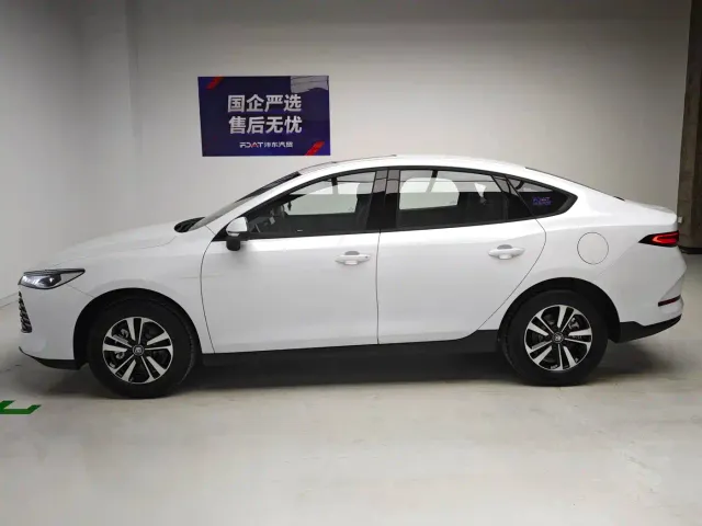 BYD Qin PLUS — Фото автомобиля 9