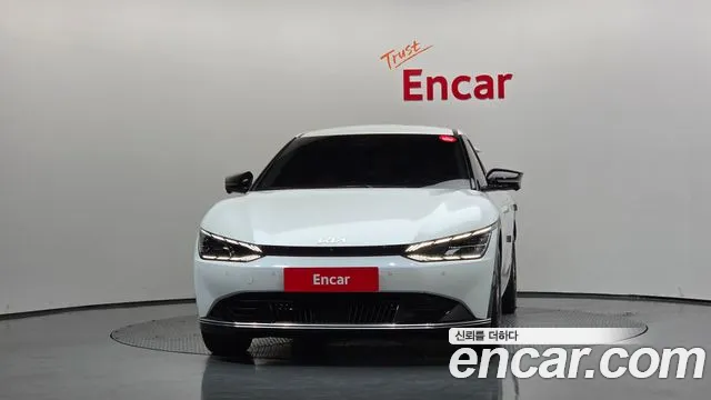 Kia EV6 — Фото автомобиля 2