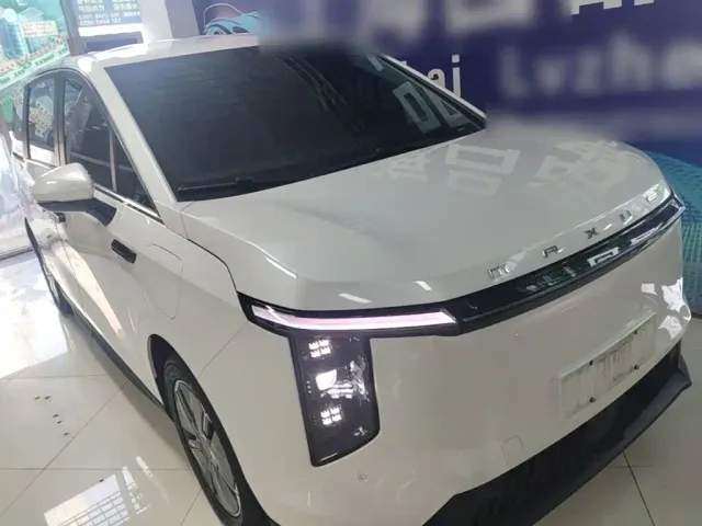 Maxus Dajia 7 — Фото автомобиля 3