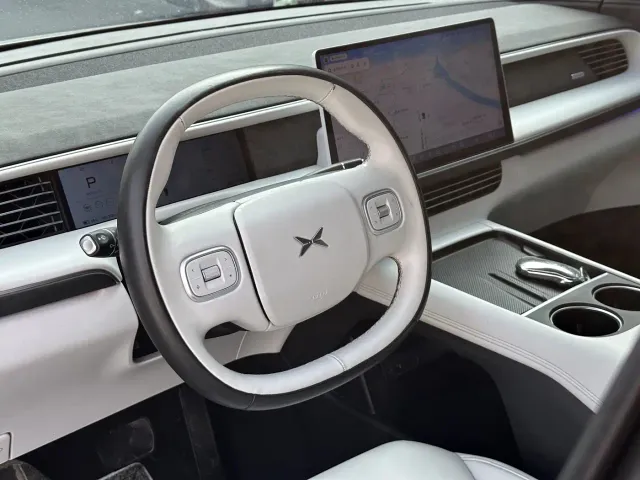 Xpeng G6 — Фото автомобиля 7
