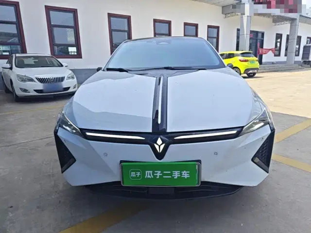 Lingxi L — Фото автомобиля 2