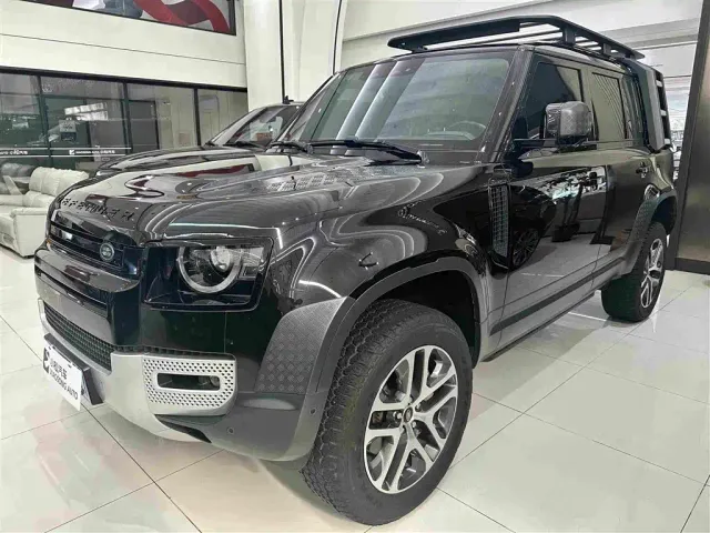 Фотография автомобиля — Land Rover Defender